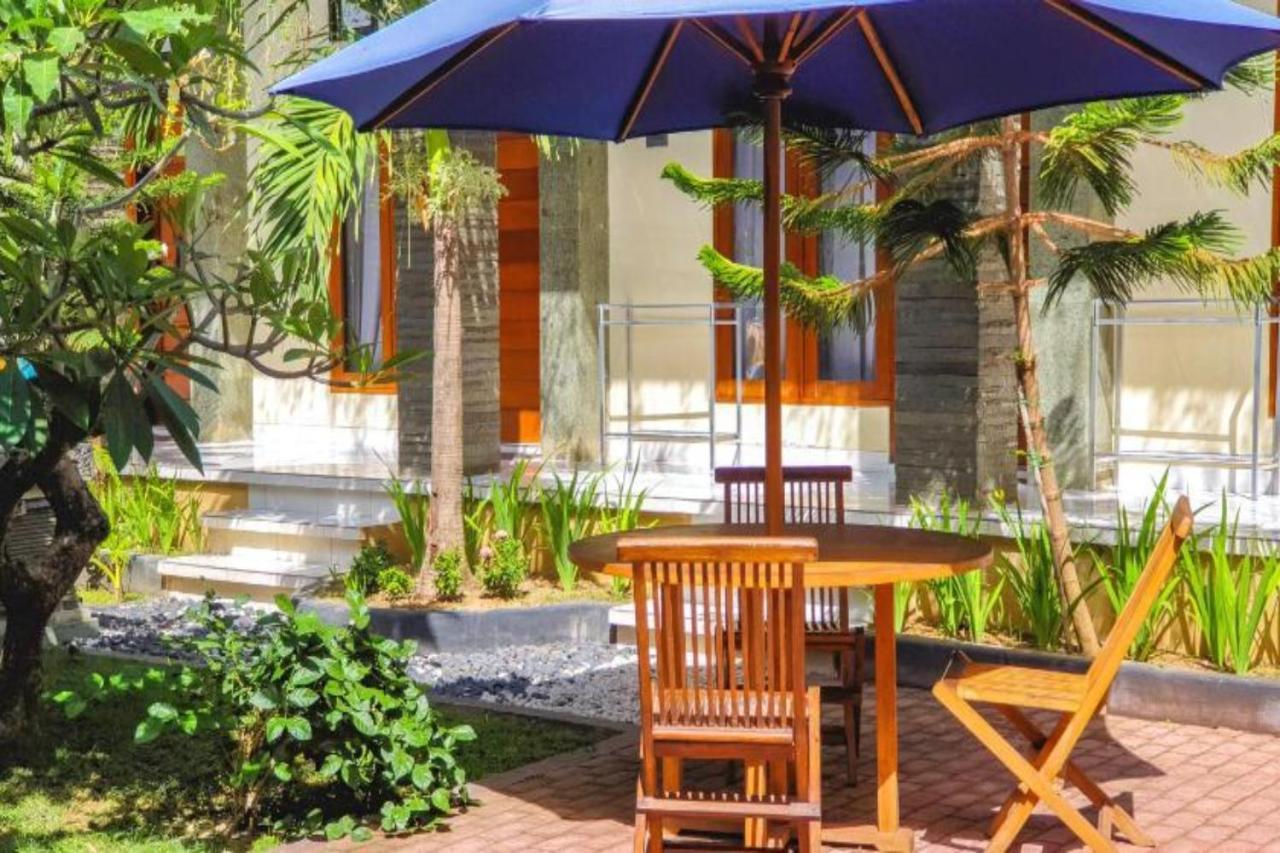 Oyo Flagship 91237 Ratu Guest House Kedunganan Ngoại thất bức ảnh