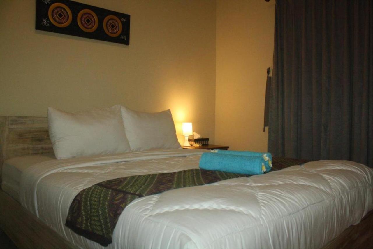 Oyo Flagship 91237 Ratu Guest House Kedunganan Ngoại thất bức ảnh