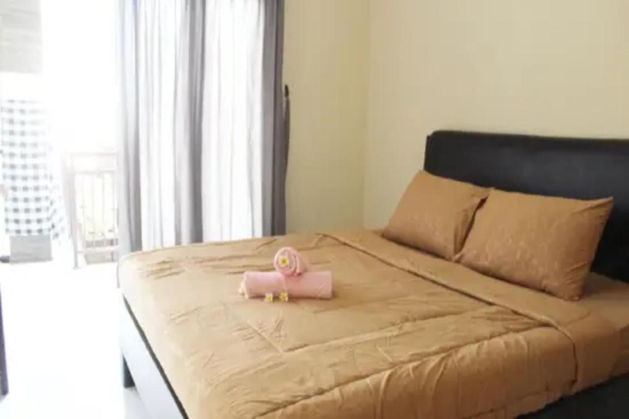 Oyo Flagship 91237 Ratu Guest House Kedunganan Ngoại thất bức ảnh