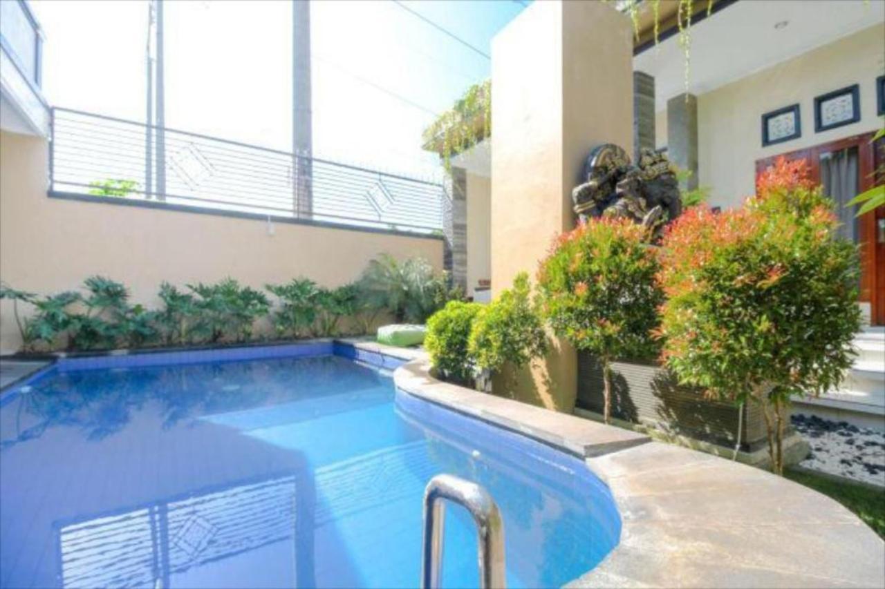Oyo Flagship 91237 Ratu Guest House Kedunganan Ngoại thất bức ảnh